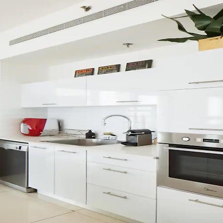 O&O Group- Special Apartment Sea View Luxury Tower Bat Yam Exterior foto