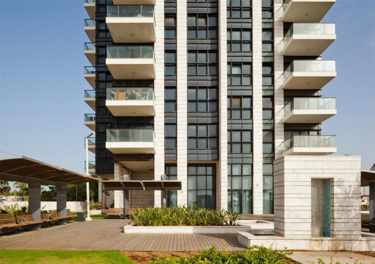 O&O Group- Special Apartment Sea View Luxury Tower Bat Yam Exterior foto