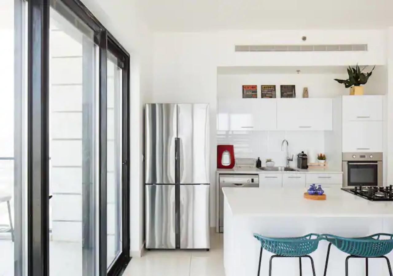 O&O Group- Special Apartment Sea View Luxury Tower Bat Yam Exterior foto