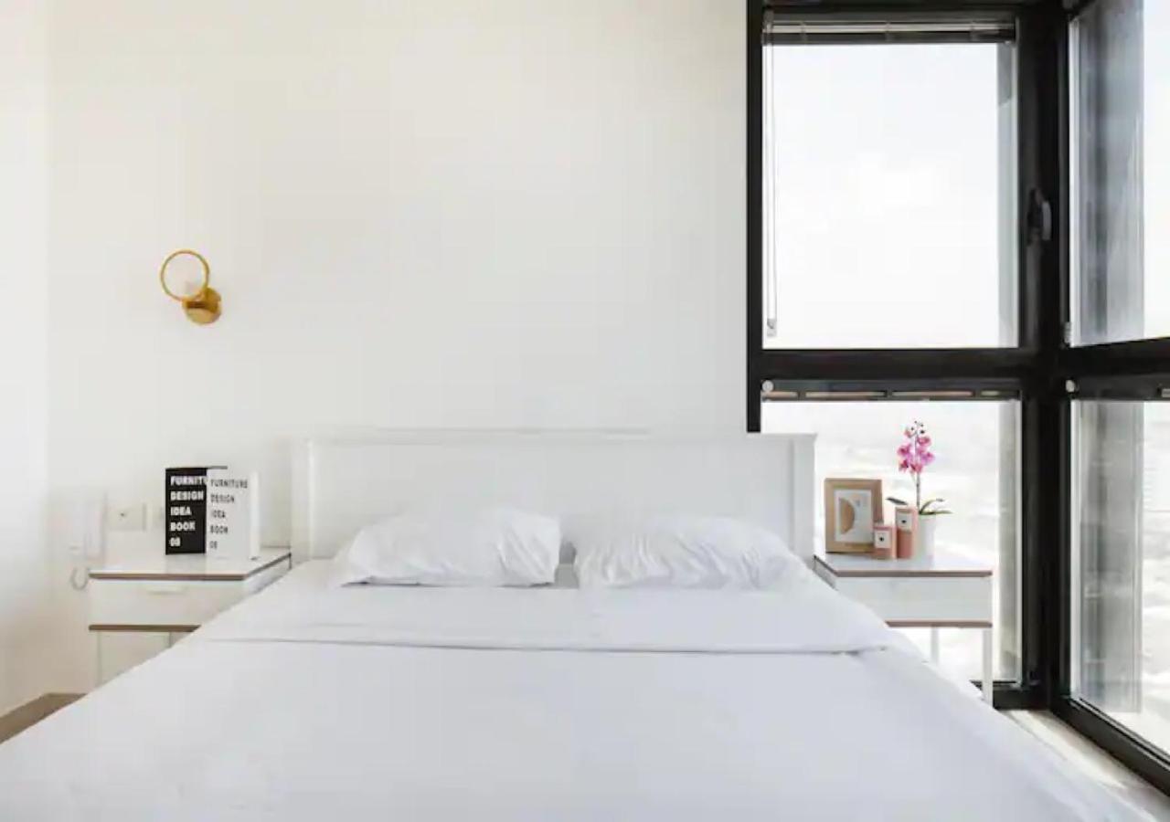 O&O Group- Special Apartment Sea View Luxury Tower Bat Yam Exterior foto