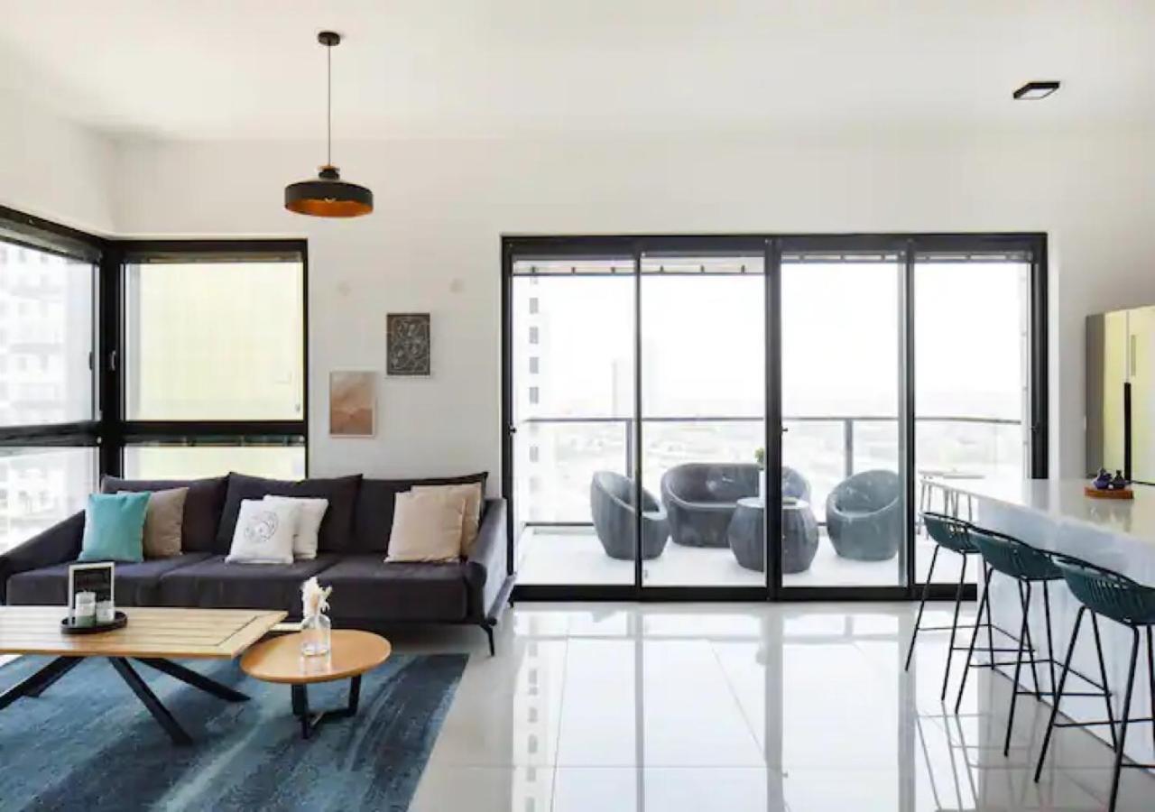 O&O Group- Special Apartment Sea View Luxury Tower Bat Yam Exterior foto