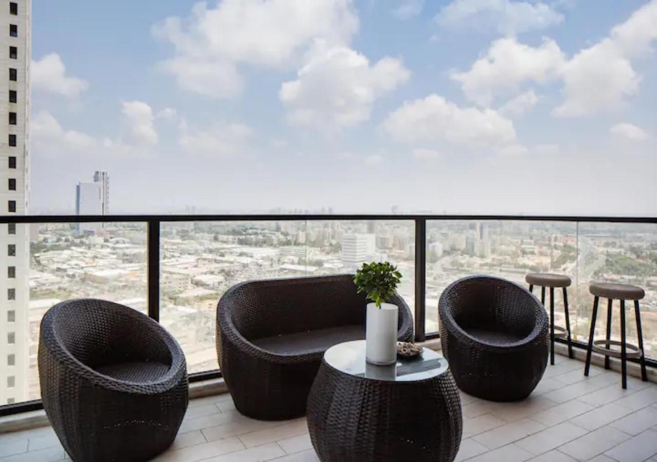 O&O Group- Special Apartment Sea View Luxury Tower Bat Yam Exterior foto