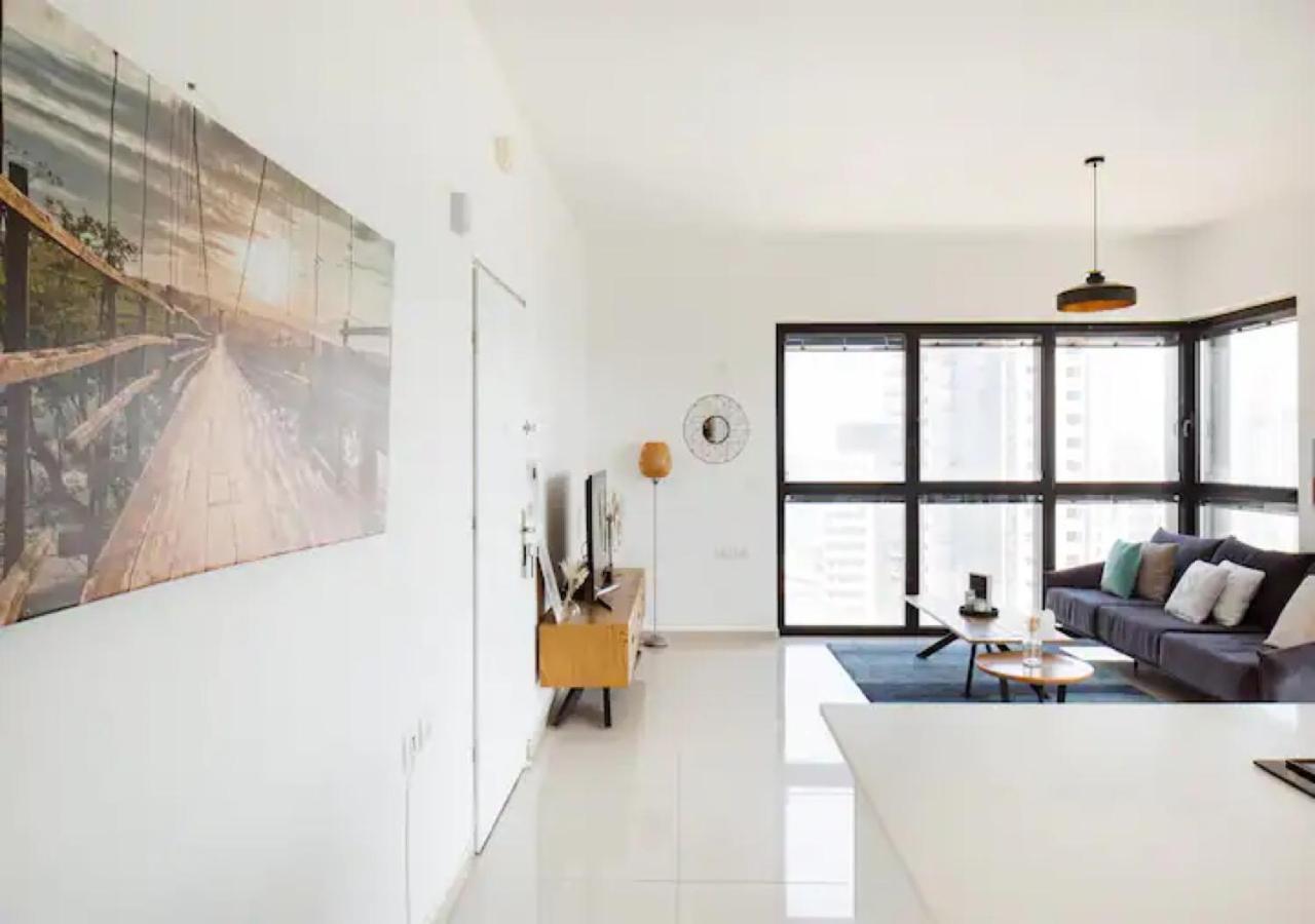 O&O Group- Special Apartment Sea View Luxury Tower Bat Yam Exterior foto