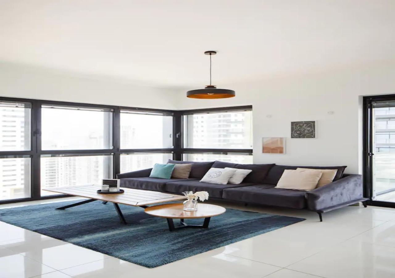 O&O Group- Special Apartment Sea View Luxury Tower Bat Yam Exterior foto